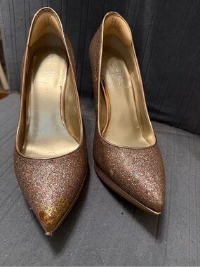 Ivanka Trump Glitter Pointed-Toe Pumps in Rose Gold Glitter size 81/2